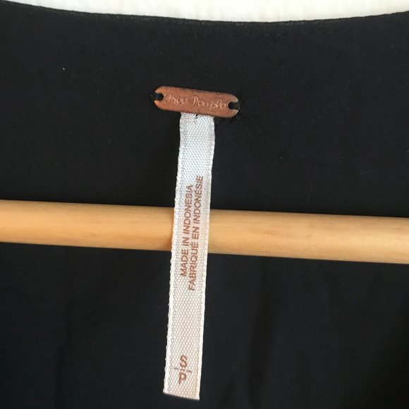 Free People Chiffon Lilou Dress Black Floral Print Bell Sleeves Flowy V Neck S - Picture 3 of 9